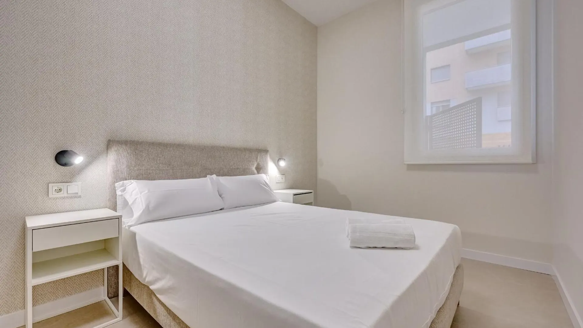 Apartamentos Panda By Clabao Pamplona Spain
